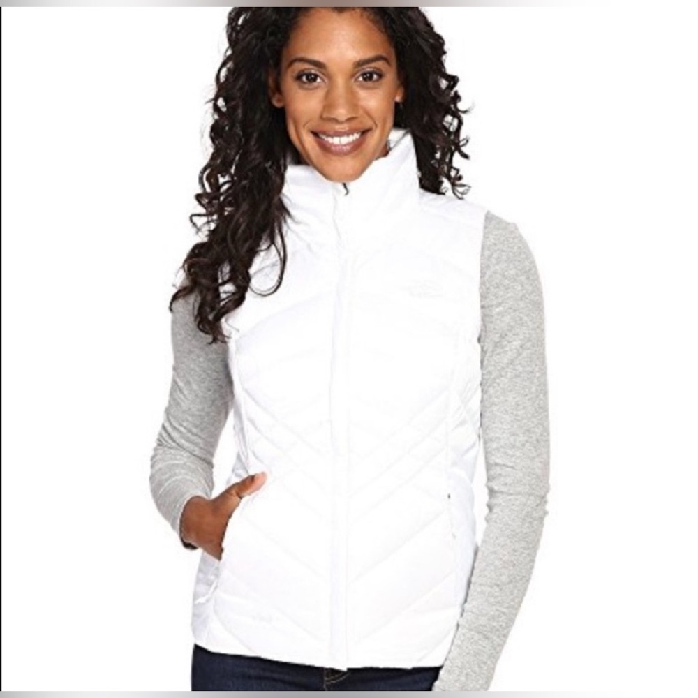 The North Face White Quilted Aconcagua 550 Goose Down Vest Outdoor Winter WARM